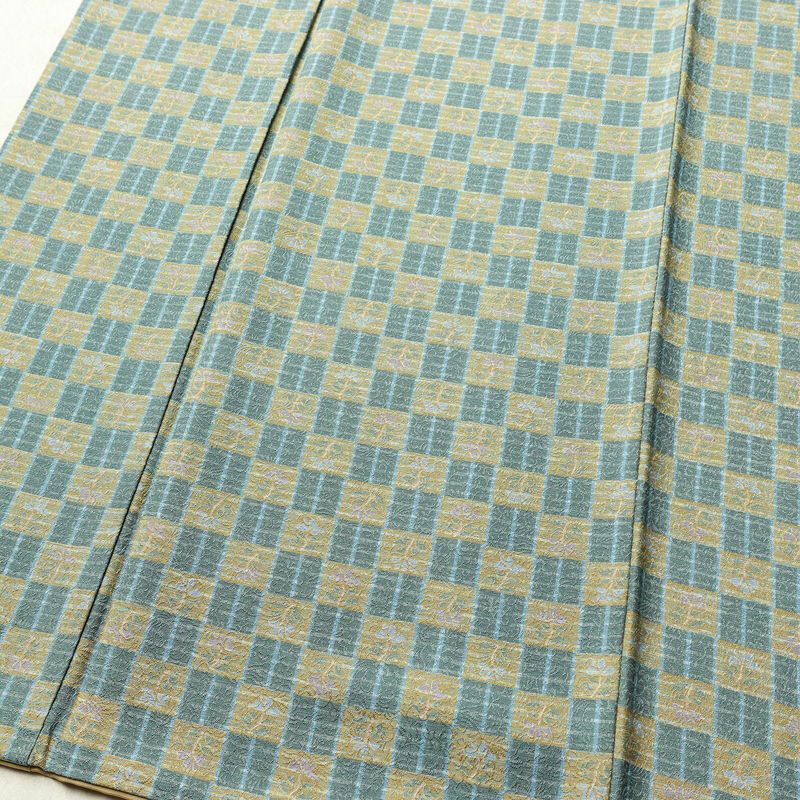 小紋 丹後ちりめん 良品 縮緬 総柄 正絹 チェック・格子柄 袷仕立て 身丈164cm 裄丈68cm 着物 緑・うぐいす色_画像4
