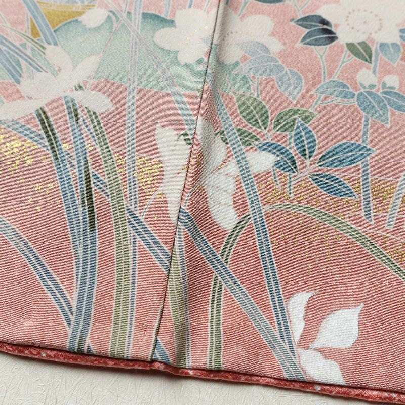 訪問着 美品 縮緬 一つ紋付き 正絹 風景柄 袷仕立て 身丈159.5cm 裄丈69.5cm 箔 金彩 フォーマル 着物 ピンク_画像12