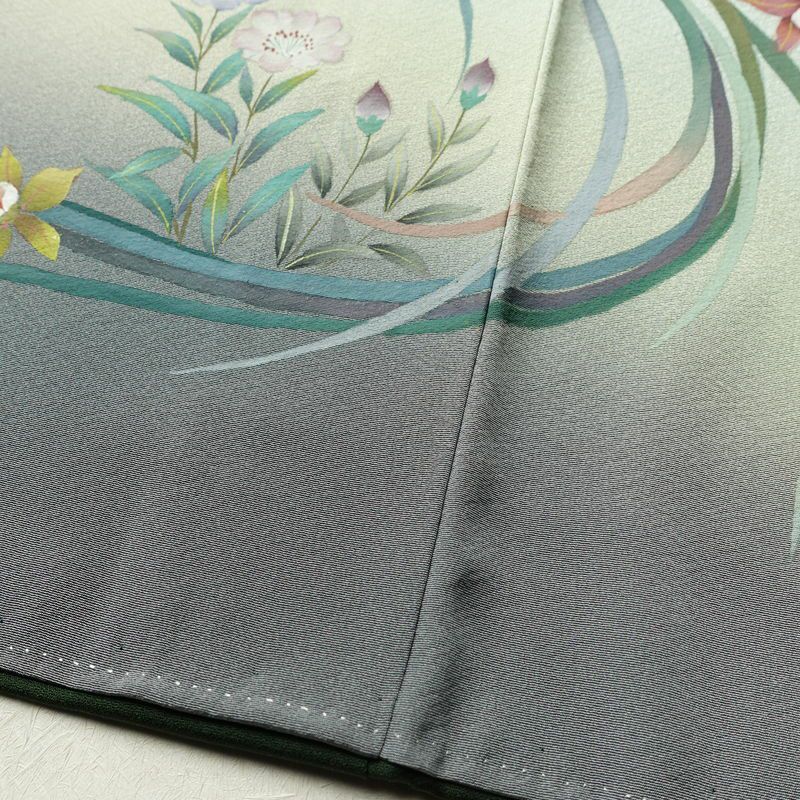訪問着 良品 落款入り 手描き縮緬 一つ紋付き 正絹 花柄 袷仕立て 身丈160.5cm 裄丈67cm フォーマル 着物 緑・うぐいす色_画像11