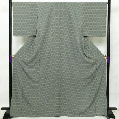 小紋 斉藤三才 落款入り しつけ糸付き 一つ紋付き 縮緬 正絹 その他の