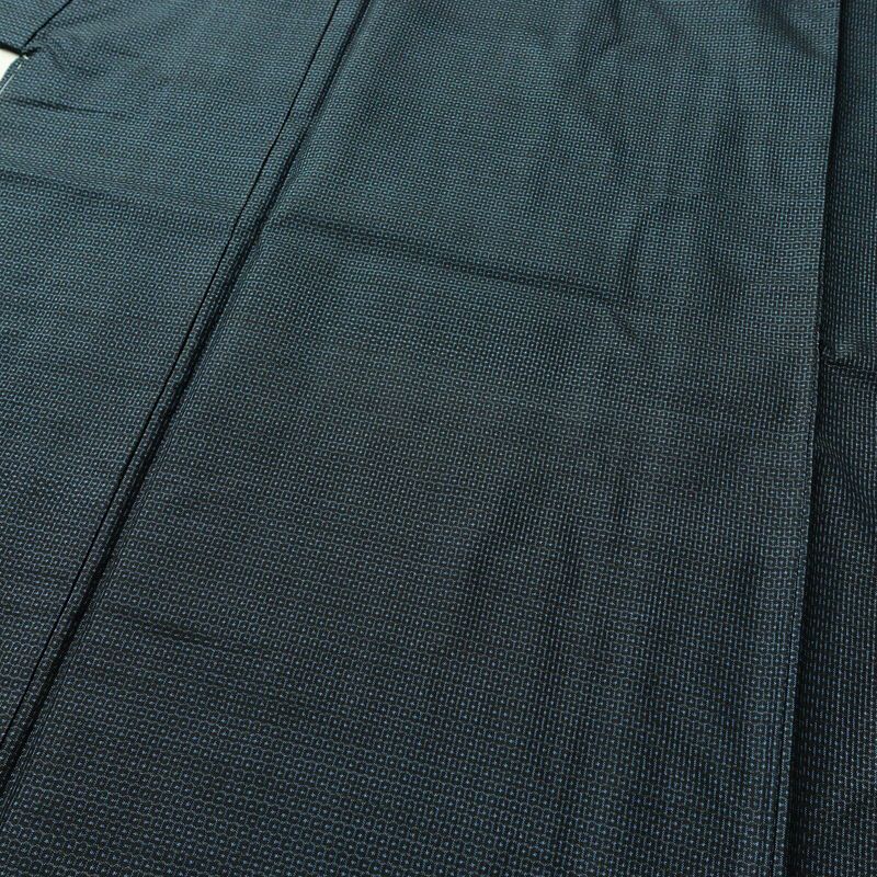 男性用 アンサンブル着物 良品 しつけ糸付き セット品 正絹 亀甲柄 袷仕立て 身丈138cm 裄丈67.5cm 青・紺_画像6