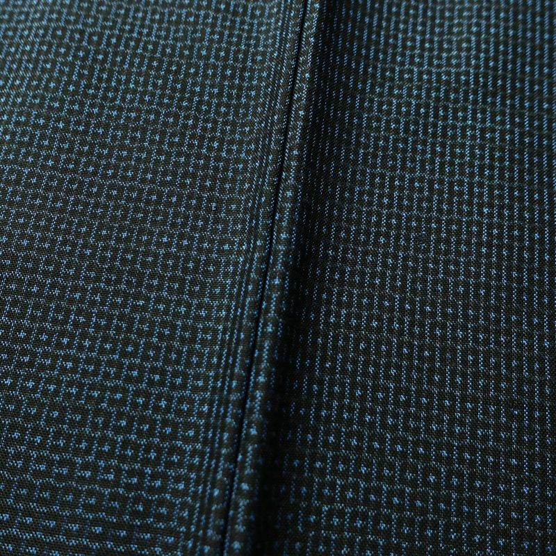 男性用 アンサンブル着物 良品 しつけ糸付き セット品 正絹 亀甲柄 袷仕立て 身丈138cm 裄丈67.5cm 青・紺_画像8