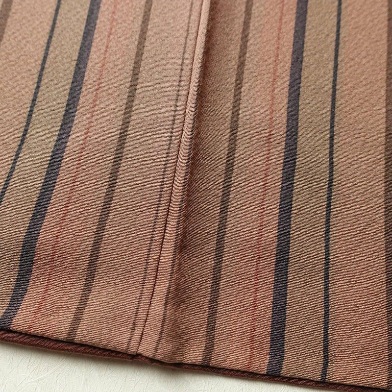 小紋 縮緬 正絹 縞柄・線柄 袷仕立て 身丈158.5cm 裄丈68cm 着物 薄紅色 ピンク_画像10