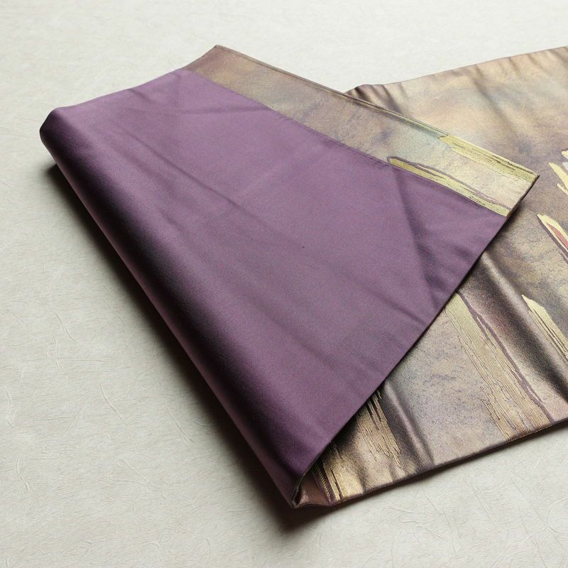 名古屋帯 六通柄 良品 正絹 幾何学柄・抽象柄 名古屋仕立て 箔 金糸 帯 紫・藤色_画像8