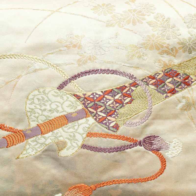 名古屋帯 太鼓柄 正絹 古典柄 名古屋仕立て 箔 刺繍 金糸 帯 ベージュ_画像2