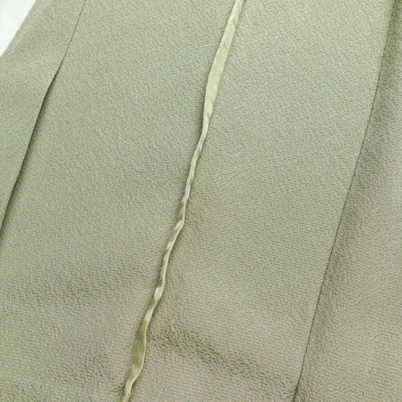 単衣 付け下げ 良品 縮緬 しつけ糸付き 一つ紋付き 正絹 風景柄 単衣仕立て 身丈157cm 裄丈65cm 刺繍 フォーマル 着物 附下 緑・うぐいす色_画像18