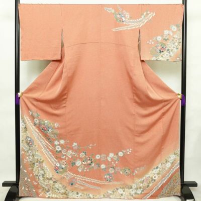 訪問着 良品 しつけ糸付き 縮緬 正絹 花柄 袷仕立て 身丈169.5cm 裄丈70.5cm 箔 絞り 共八掛 金彩 フォーマル 着物 ピンク