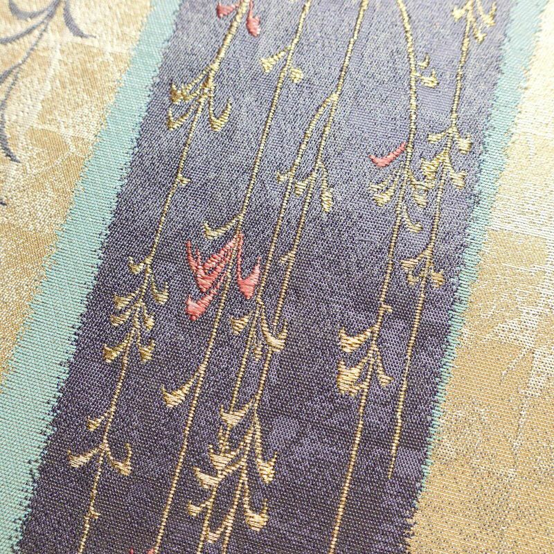 袋帯 六通柄 フォーマル用 正絹 木の葉・植物柄 箔 金糸 帯_画像3