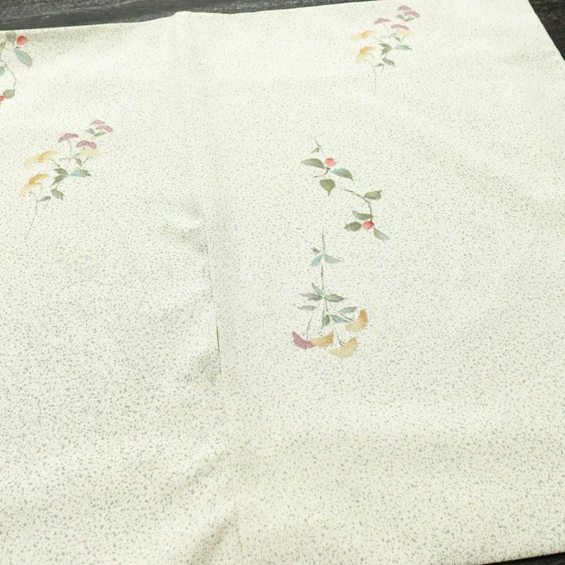 小紋 縮緬 ポリエステル 木の葉・植物柄 袷仕立て 身丈164cm 裄丈66.5cm クリーム_画像11