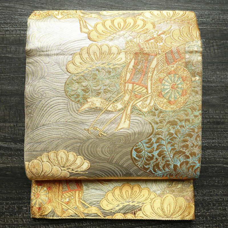 袋帯 六通柄 フォーマル用 正絹 古典柄 箔 金糸 御所車 帯 金・銀_画像1