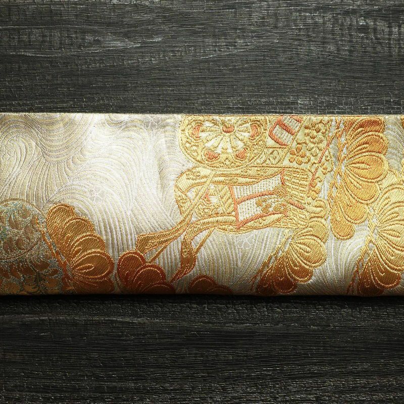 袋帯 六通柄 フォーマル用 正絹 古典柄 箔 金糸 御所車 帯 金・銀_画像14