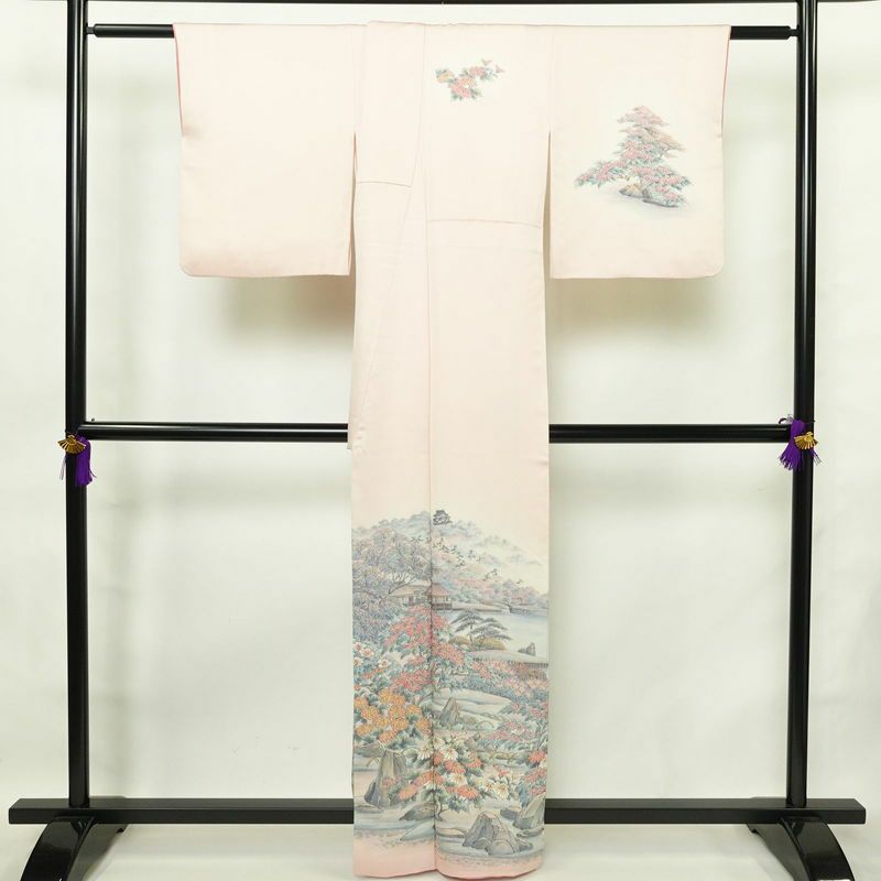付け下げ 良品 友禅作家 江雪 落款入り 正絹 風景柄 袷仕立て 身丈161.5cm 裄丈66.5cm フォーマル 着物 ピンク_画像2
