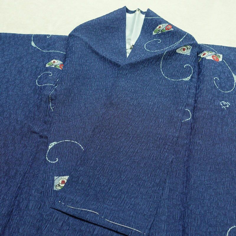 小紋 良品 しつけ糸付き ふくれ織 ポリエステル 花柄 袷仕立て 身丈169.5cm 裄丈69.5cm 着物 青・紺_画像15