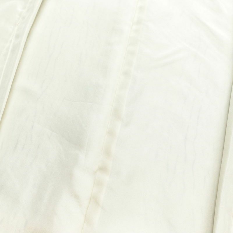 付け下げ しつけ糸付き 絞り 正絹 花柄 袷仕立て 身丈160.5cm 裄丈68.5cm 箔 刺繍 フォーマル 着物 クリーム_画像20