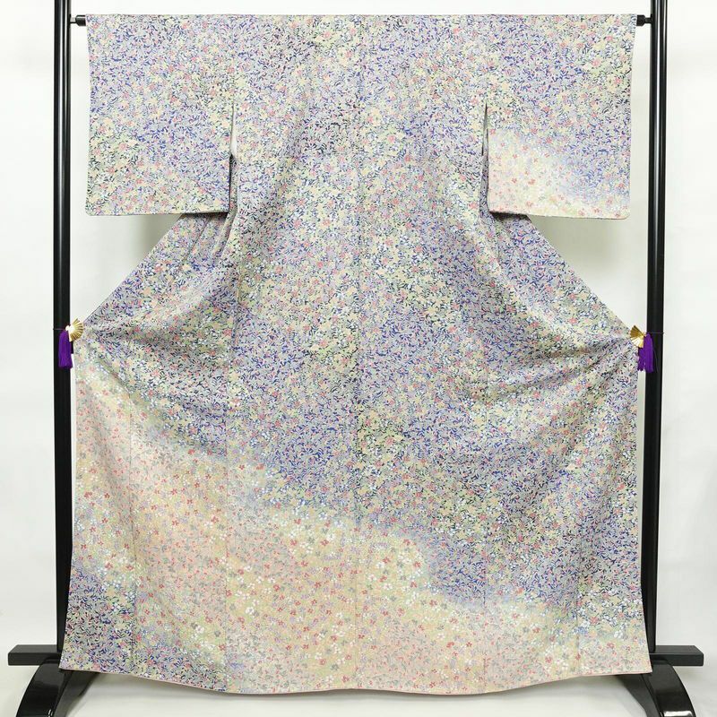 振袖 良品 金駒刺繍 正絹 古典柄 袷仕立て 身丈166.5cm 裄丈66.5cm