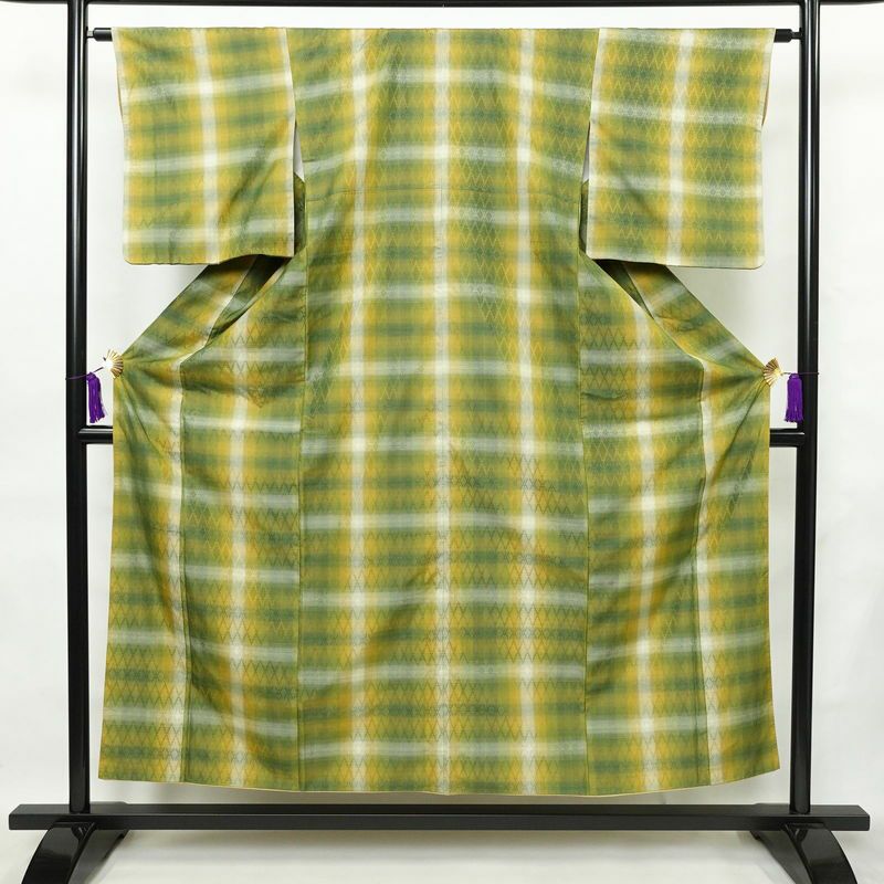 紬 正絹 縞柄・線柄 袷仕立て 身丈154cm 裄丈63cm 着物 緑・うぐいす色_画像1