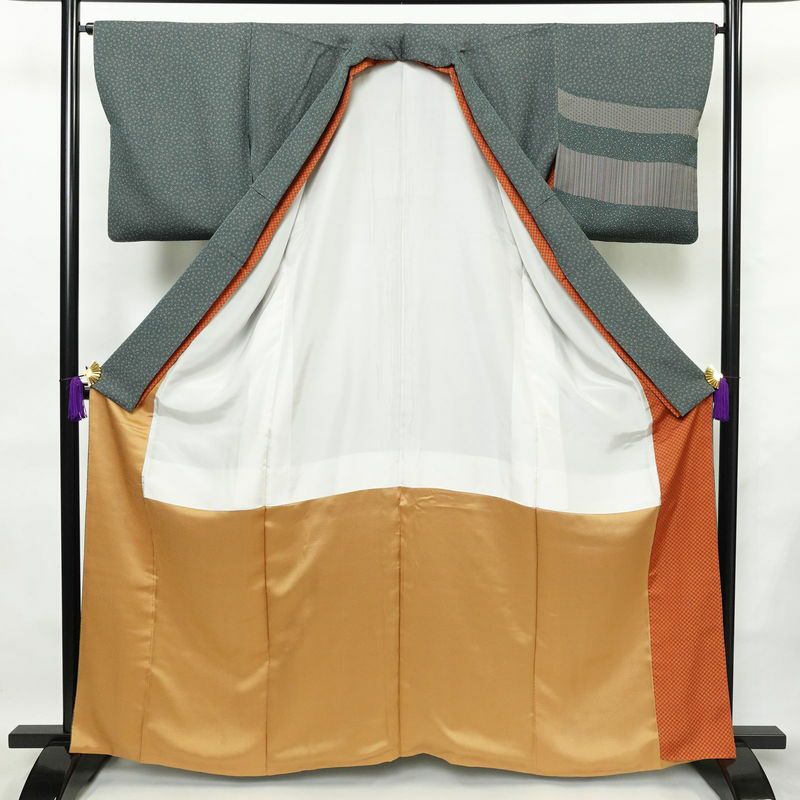 付け下げ 良品 正絹 古典柄 袷仕立て 身丈163.5cm 裄丈65cm フォーマル 着物 緑・うぐいす色_画像3