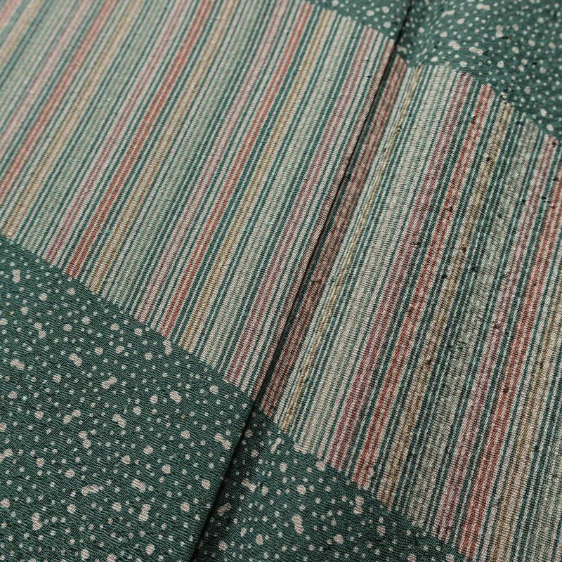 付け下げ 良品 正絹 古典柄 袷仕立て 身丈163.5cm 裄丈65cm フォーマル 着物 緑・うぐいす色_画像8