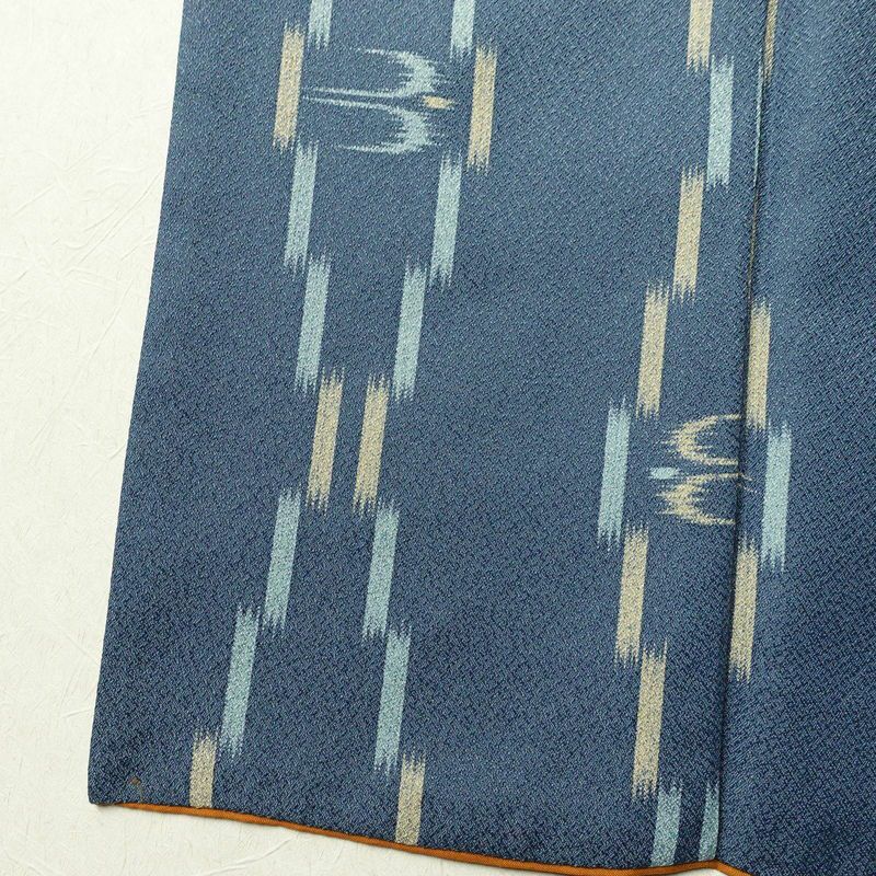 小紋 ポリエステル 古典柄 袷仕立て 身丈165.5cm 裄丈68.5cm 着物 青・紺_画像11