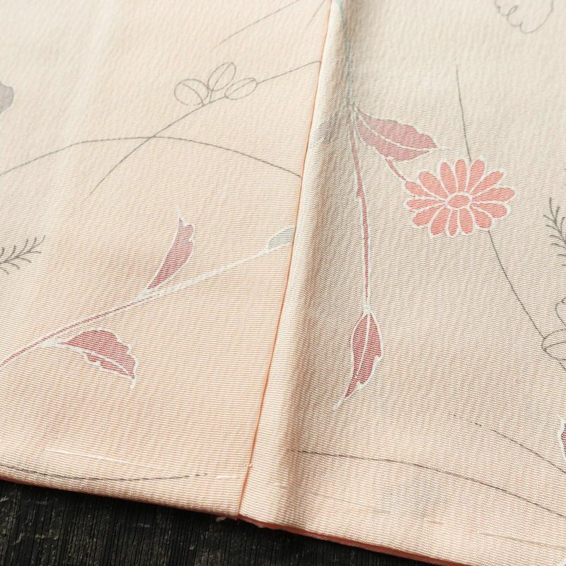 小紋 美品 しつけ糸付き 縮緬 正絹 花柄 袷仕立て 身丈159.5cm 裄丈63cm 着物 ピンク_画像11