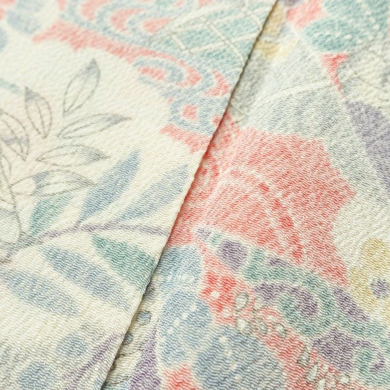 小紋 しつけ糸付き 縮緬 総柄 正絹 古典柄 袷仕立て 身丈159cm 裄丈64cm 着物 白_画像9