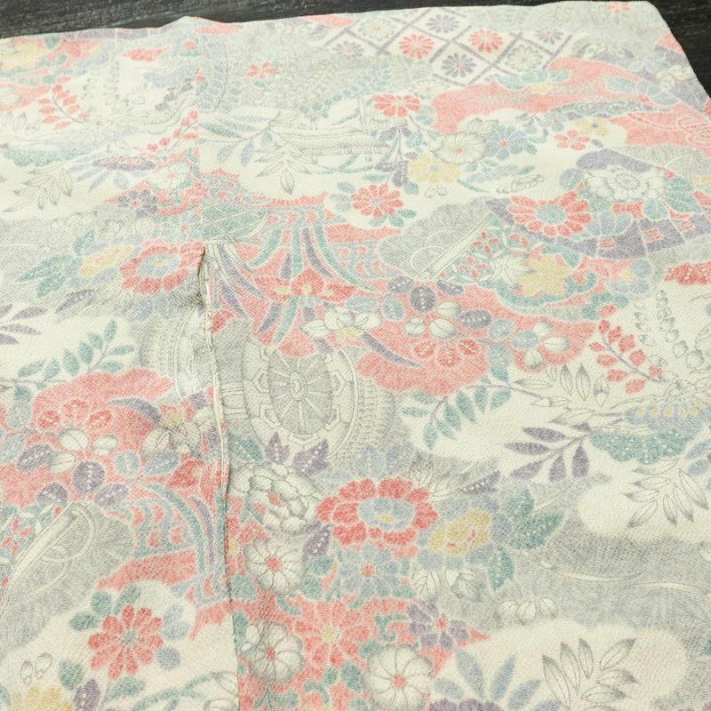 小紋 しつけ糸付き 縮緬 総柄 正絹 古典柄 袷仕立て 身丈159cm 裄丈64cm 着物 白_画像13
