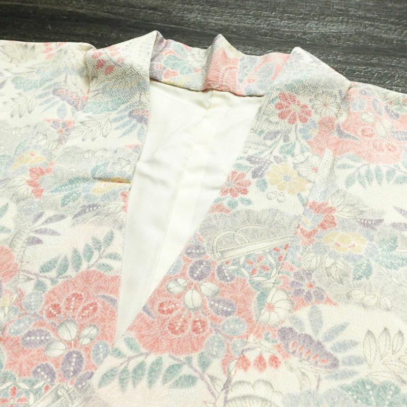 小紋 しつけ糸付き 縮緬 総柄 正絹 古典柄 袷仕立て 身丈159cm 裄丈64cm 着物 白_画像16