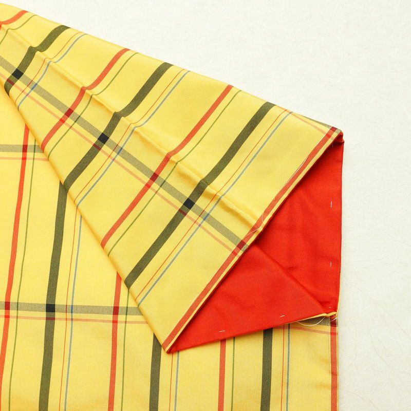 紬 しつけ糸付き ポリエステル チェック・格子柄 袷仕立て 身丈161cm 裄丈66.5cm 着物 黄・黄土色_画像13
