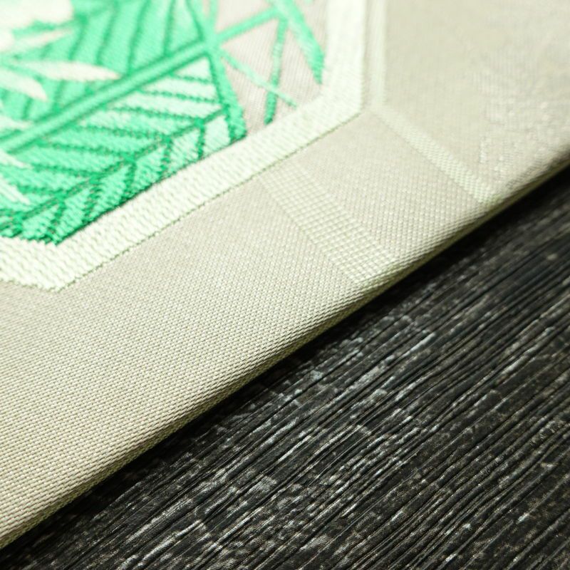 名古屋帯 太鼓柄 良品 しつけ糸付き 正絹 古典柄 名古屋仕立て 銀糸 帯 緑・うぐいす色_画像12