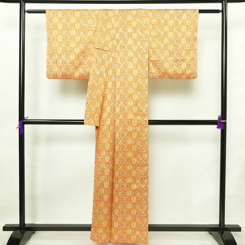 小紋 ポリエステル 幾何学柄・抽象柄 袷仕立て 身丈159cm 裄丈66.5cm 着物 橙_画像2