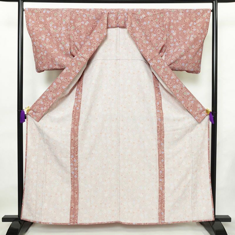 単衣 小紋 良品 縮緬 ポリエステル 花柄 単衣仕立て 身丈161.5cm 裄丈66.5cm 着物 くすみピンク ピンク_画像3