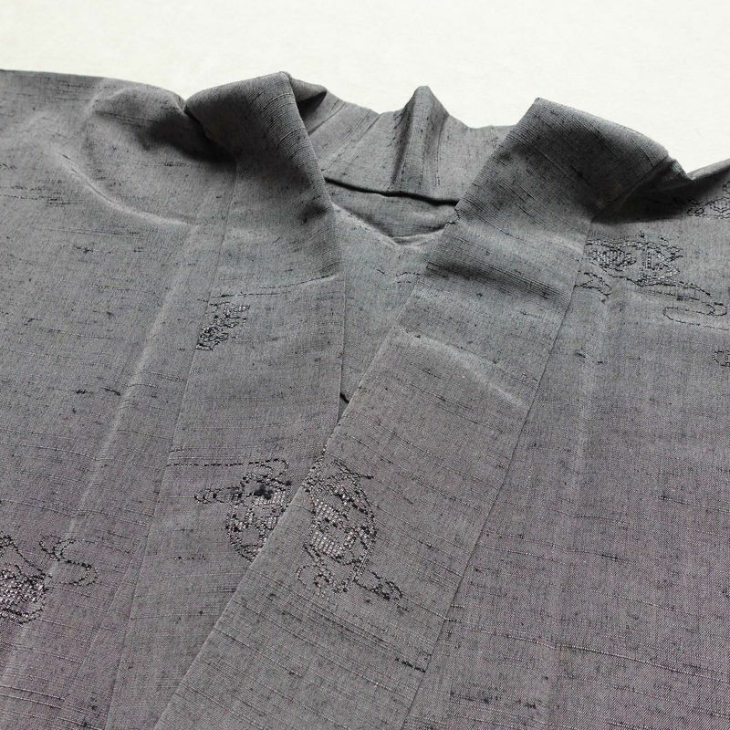 単衣 紬 正絹 古典柄 単衣仕立て 身丈157cm 裄丈63cm 一部しつけ糸付き 着物 紫・藤色_画像17