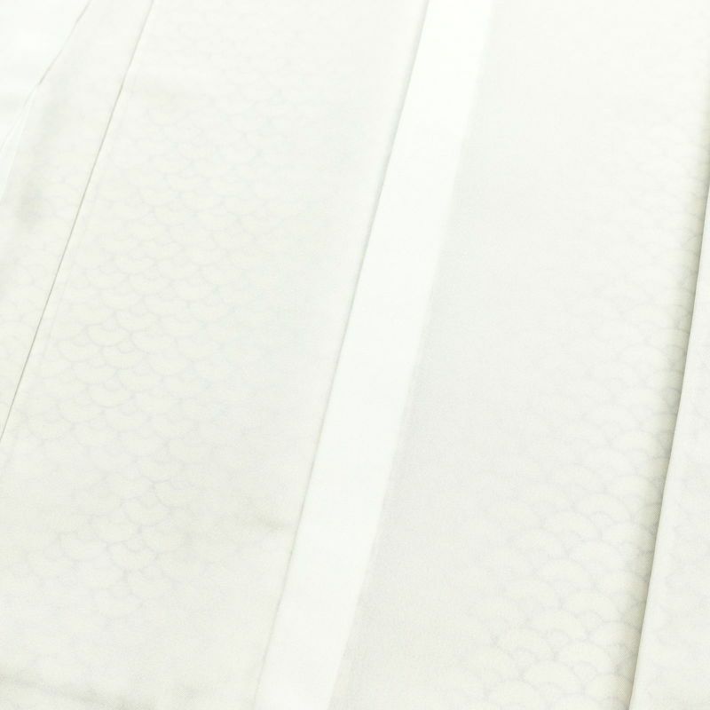 小紋 美品 しつけ糸付き ポリエステル 青海波 流水・波柄 袷仕立て 身丈156cm 裄丈64cm 着物 ベージュ_画像17