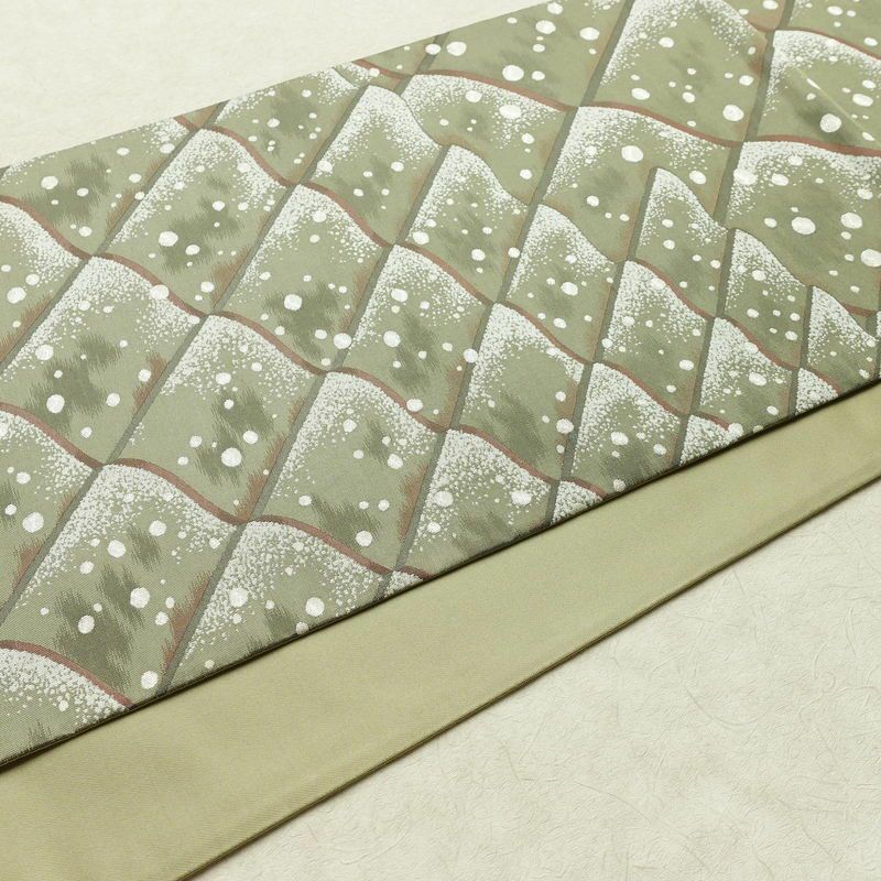 袋帯 六通柄 美品 フォーマル用 正絹 古典柄 銀糸 帯 緑・うぐいす色_画像10