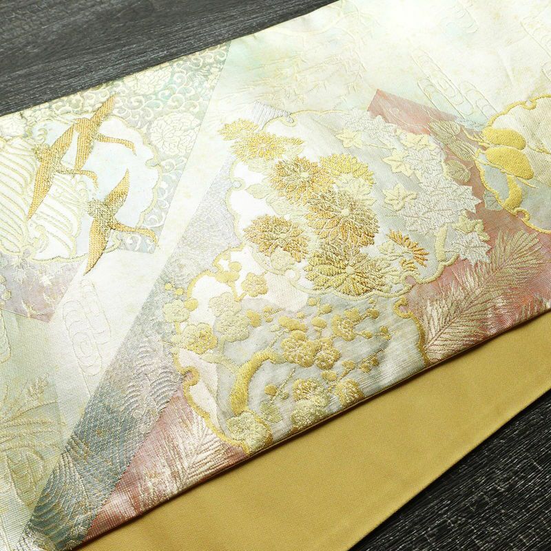 袋帯 六通柄 良品 フォーマル用 正絹 古典柄 箔 金糸 帯 緑・うぐいす色_画像11
