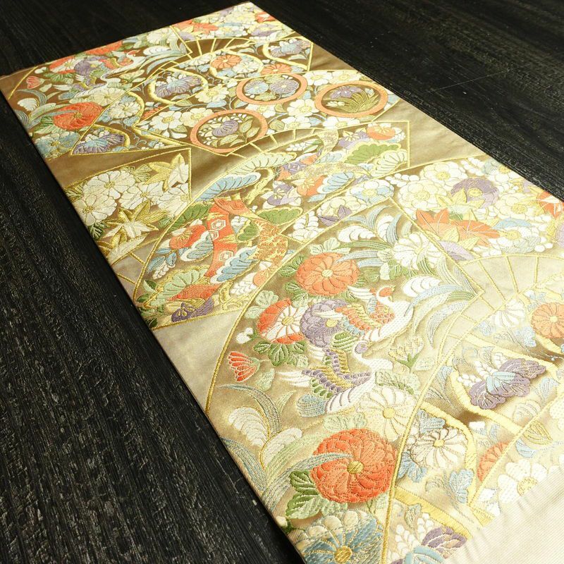 袋帯 本金漆箔 六通柄 良品 フォーマル用 正絹 古典柄 箔 金糸 帯 クリーム_画像17