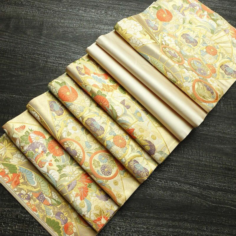 袋帯 本金漆箔 六通柄 良品 フォーマル用 正絹 古典柄 箔 金糸 帯 クリーム_画像18