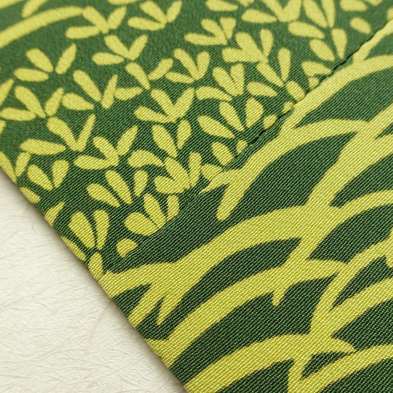 名古屋帯 全通柄 良品 縮緬 正絹 木の葉・植物柄 名古屋仕立て 帯 緑・うぐいす色_画像16