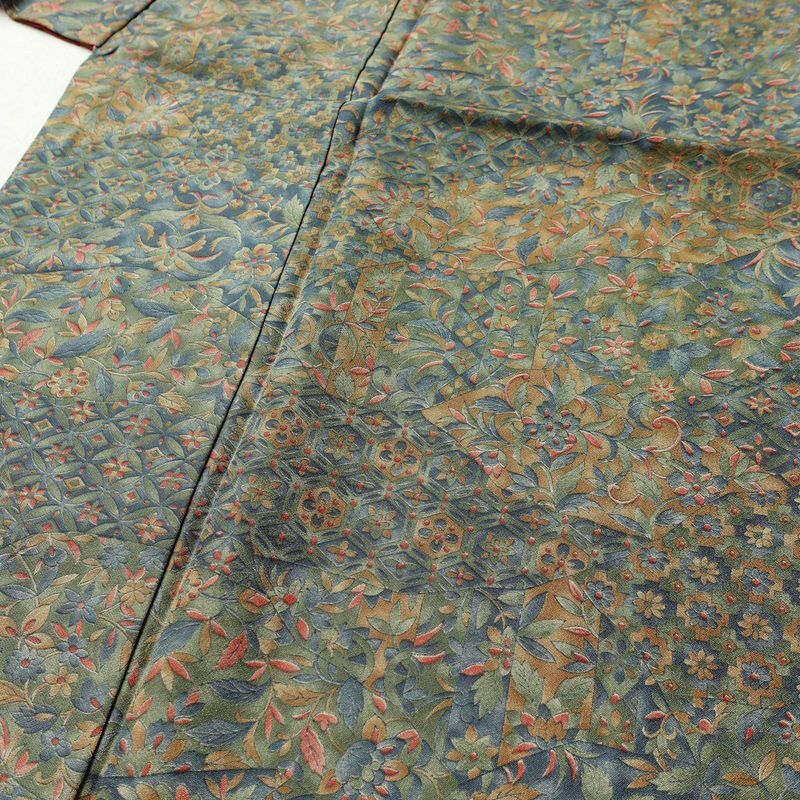 小紋 美品 しつけ糸付き 総柄 正絹 木の葉・植物柄 袷仕立て 身丈160.5cm 裄丈65cm 着物 緑・うぐいす色_画像5