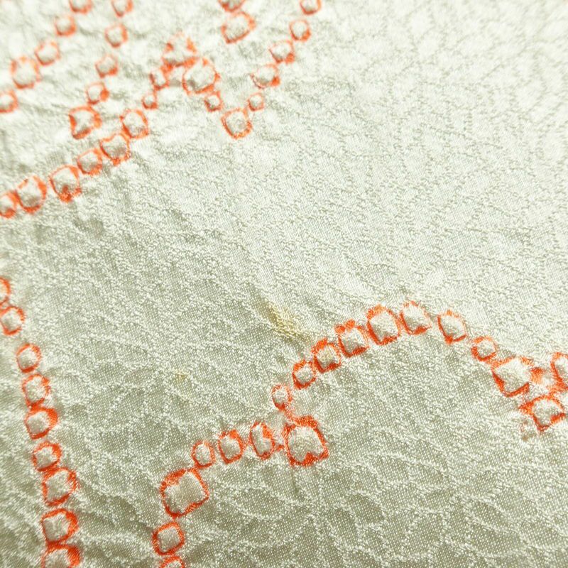 小紋 絞り 正絹 花柄 袷仕立て 身丈154cm 裄丈65cm 一部しつけ糸付き 着物 クリーム_画像19