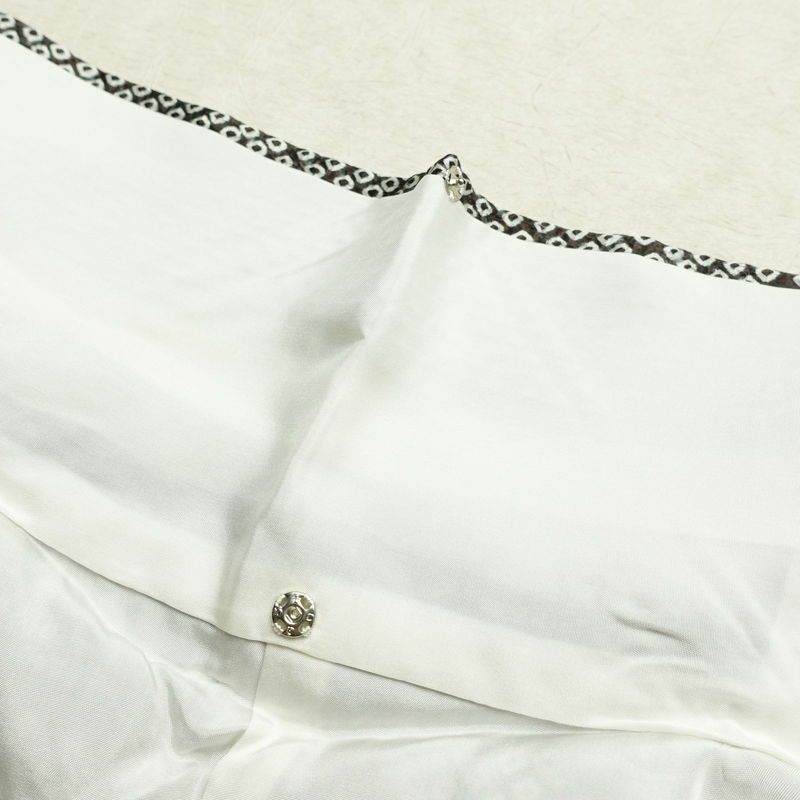 付け下げ 美品 小紋柄 しつけ糸付き 絞り 正絹 木の葉・植物柄 袷仕立て 身丈155.5cm 裄丈65cm 着物 茶_画像19