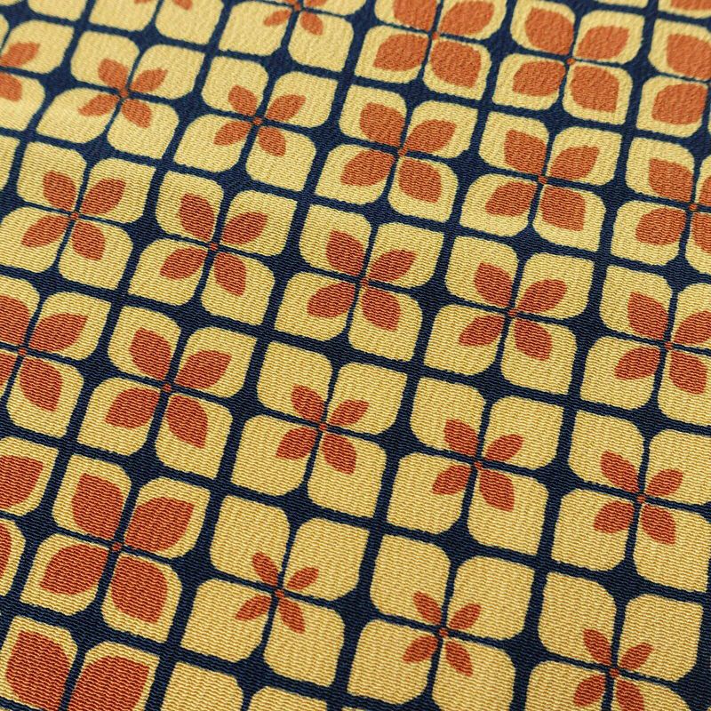 小紋 良品 縮緬 総柄 正絹 花柄 袷仕立て 身丈158.5cm 裄丈67cm 一部しつけ糸付き レトロ 着物 黄・黄土色_画像7