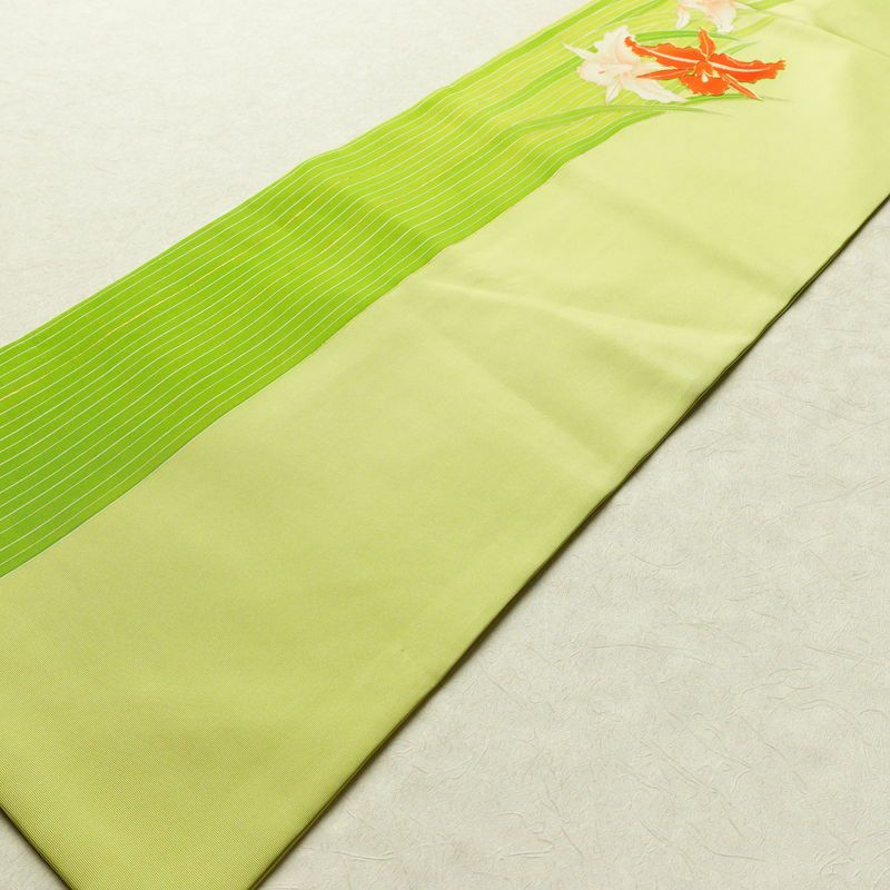 名古屋帯 太鼓柄 良品 金駒刺繍 正絹 花柄 名古屋仕立て 金彩 帯 緑・うぐいす色_画像9