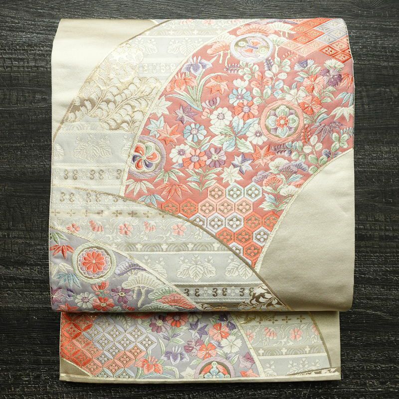 袋帯 六通柄 フォーマル用 正絹 古典柄 箔 刺繍 帯 亀甲 扇面 松 クリーム_画像1