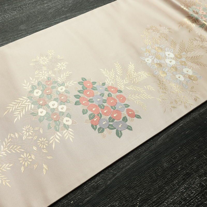 名古屋帯 六通柄 美品 しつけ糸付き 正絹 花柄 名古屋仕立て 箔 帯 椿 ピンク_画像11