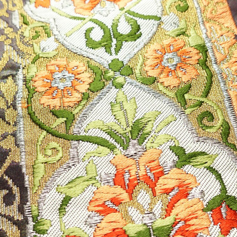 名古屋帯 太鼓柄 正絹 木の葉・植物柄 名古屋仕立て 箔 金糸 帯 紫・藤色_画像4