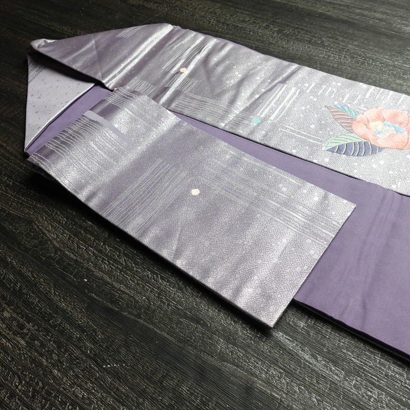 名古屋帯 太鼓柄 良品 正絹 花柄 名古屋仕立て 箔 刺繍 金糸 帯 紫・藤色_画像21