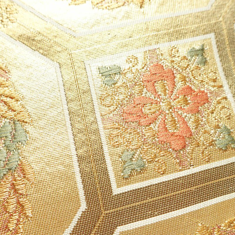 袋帯 金彩正倉院 六通柄 良品 フォーマル用 正絹 幾何学柄・抽象柄 箔 帯 金・銀_画像4