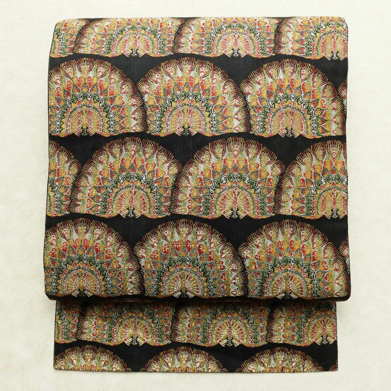 名古屋帯 全通柄 良品 正絹 人物・動物柄 名古屋仕立て 孔雀 帯 黒_画像1