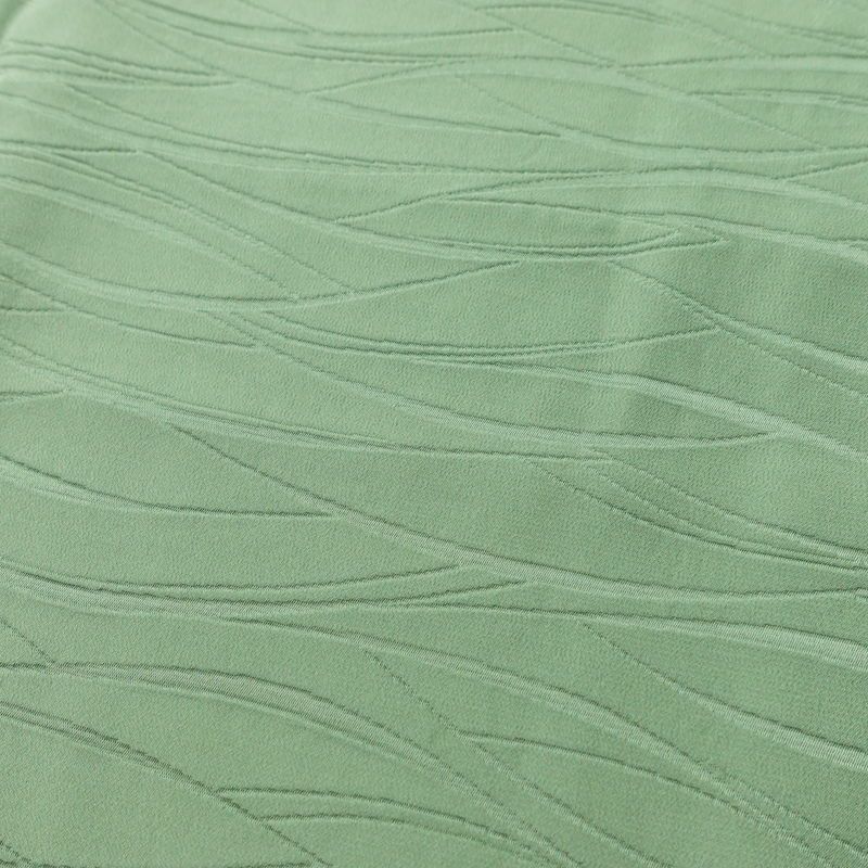 色無地 一つ紋付き 正絹 木の葉・植物柄 袷仕立て 身丈153cm 裄丈64.5cm 一部しつけ糸付き 着物 緑・うぐいす色_画像6